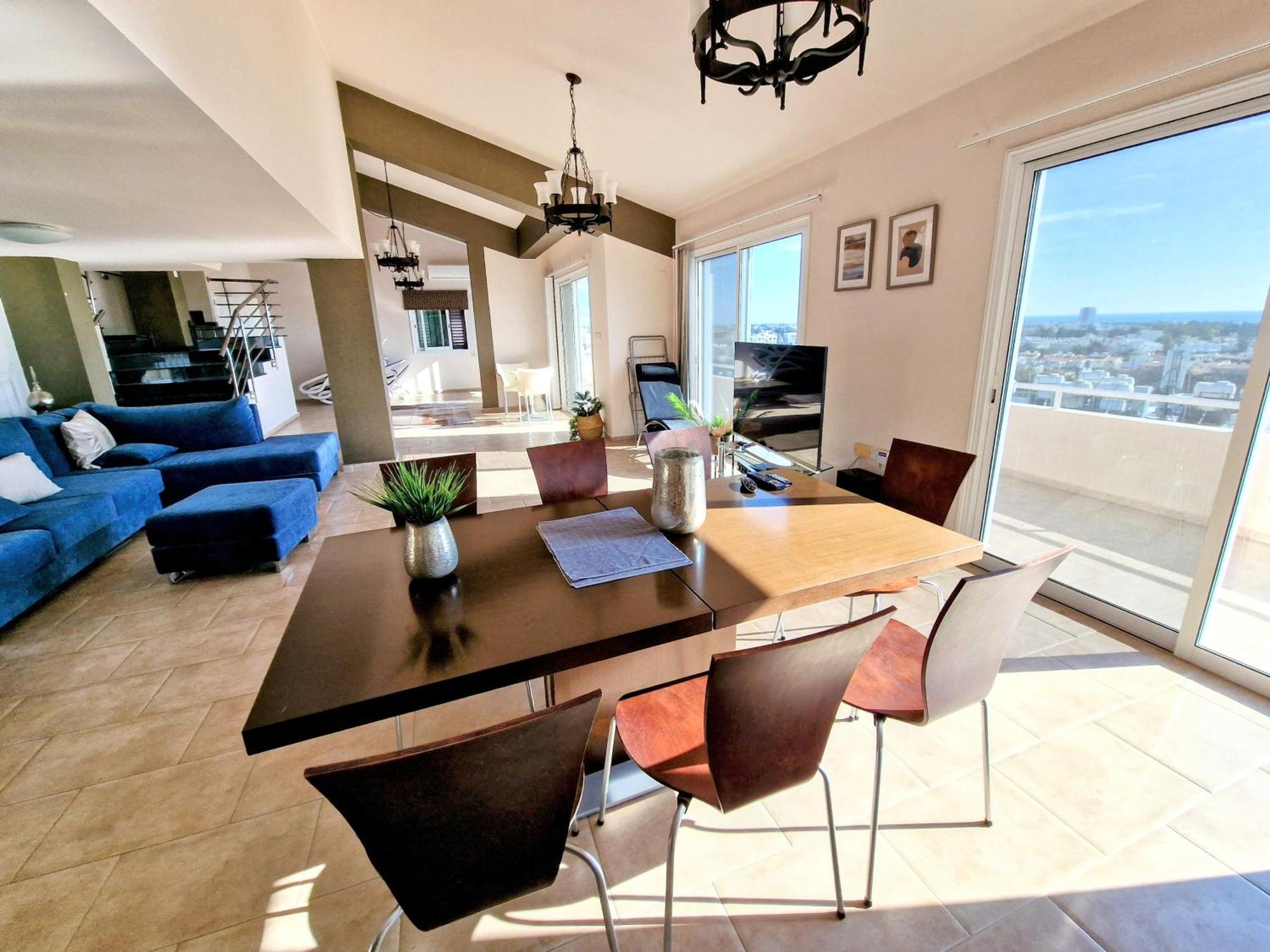 Paphos Central Penthouse Exterior photo